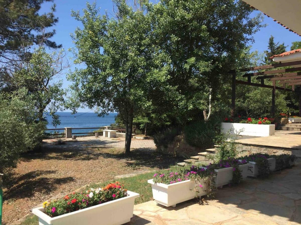 Seaside Vila Platanitis Exterior photo